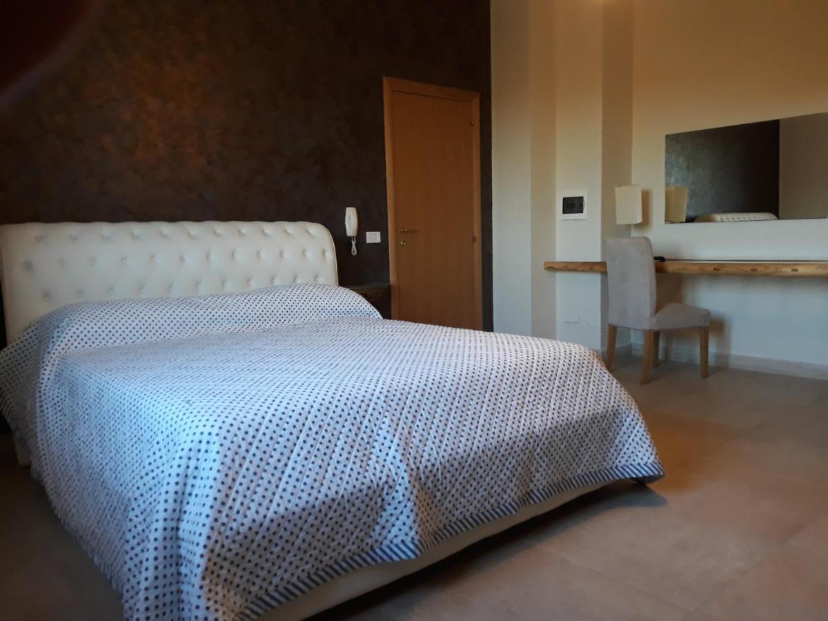 Terra E Colori Aparthotel Gallipolli Exteriör bild